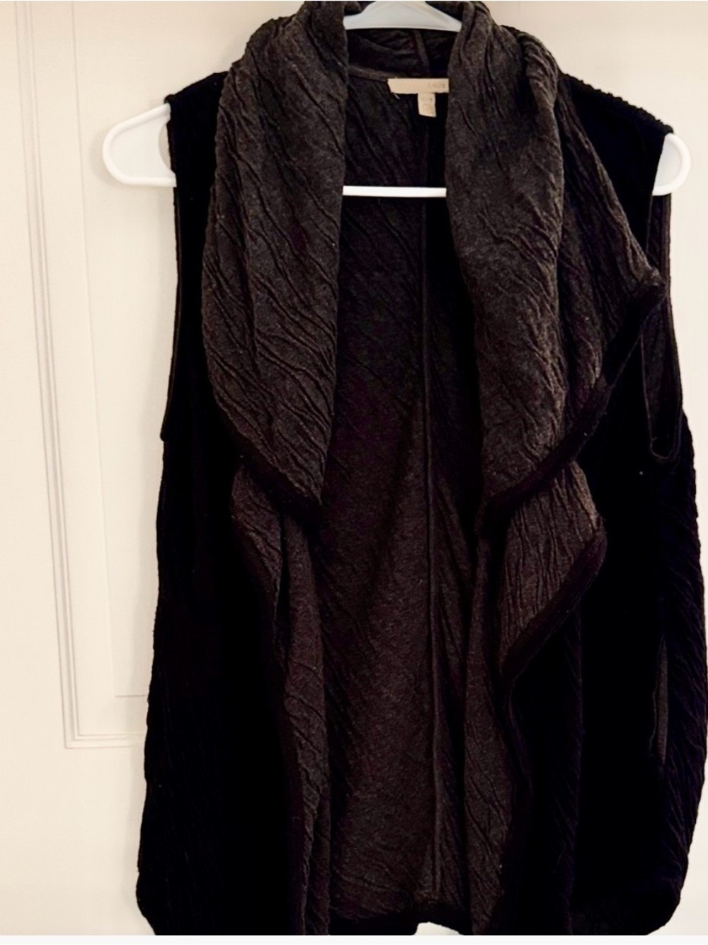 Bordeaux Black Sleeveless Drape Sweater